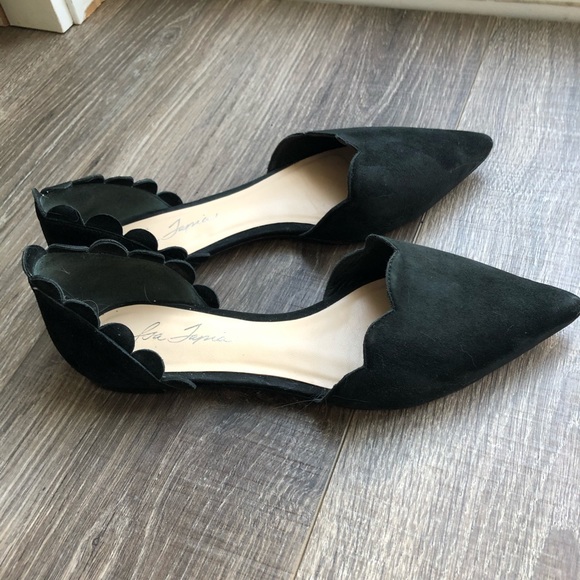 Isa Tapia Shoes - ISA TAPIA Scalloped Black Flats